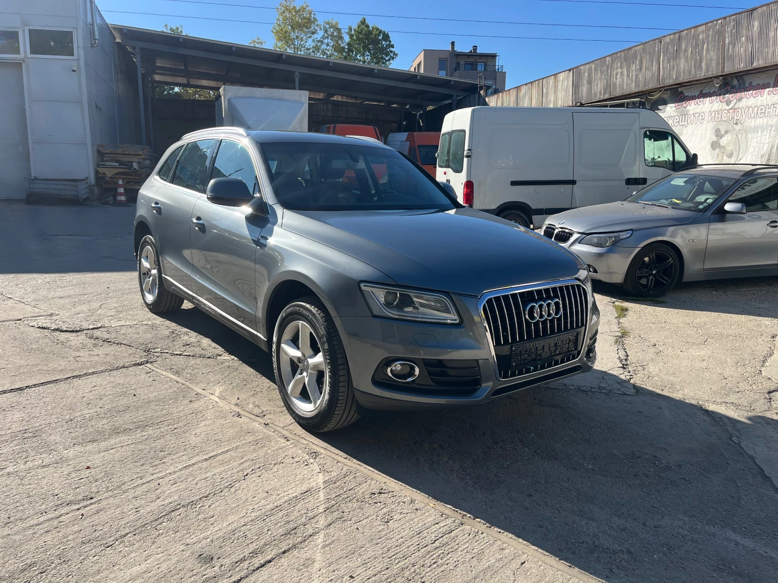 Audi Q5 2.0TDI 190ks  - изображение 3
