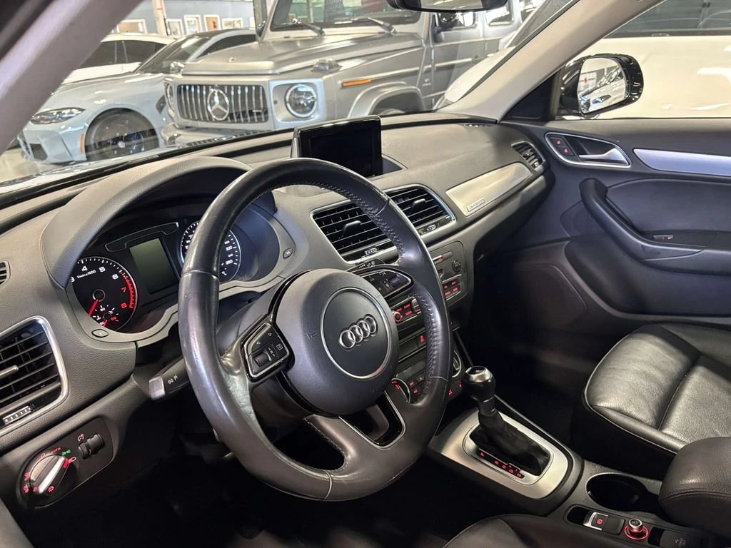 Audi Q3 Progressiv| QUATTRO| TIPTRONIC| NAV| PANOROOF| LEA | Mobile.bg � ����������� 15