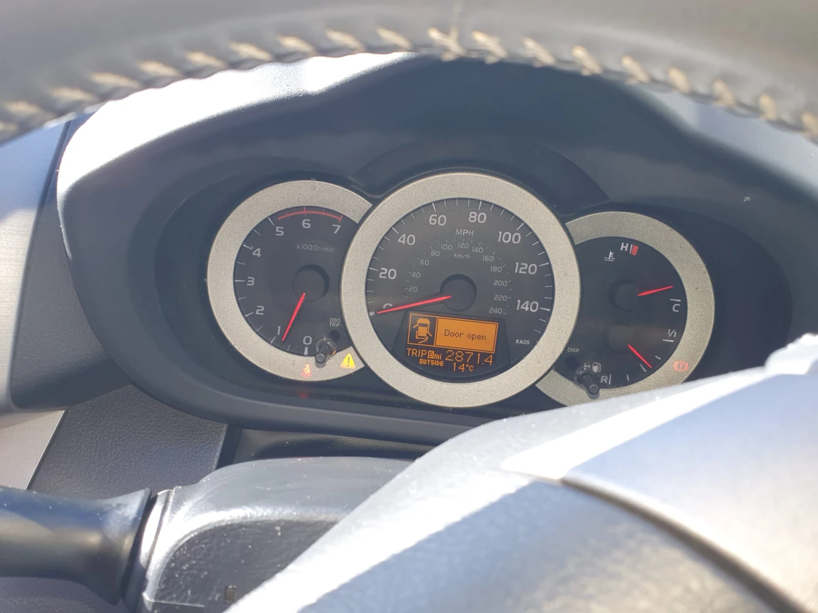 Toyota Rav4, снимка 11 - Автомобили и джипове - 53938401