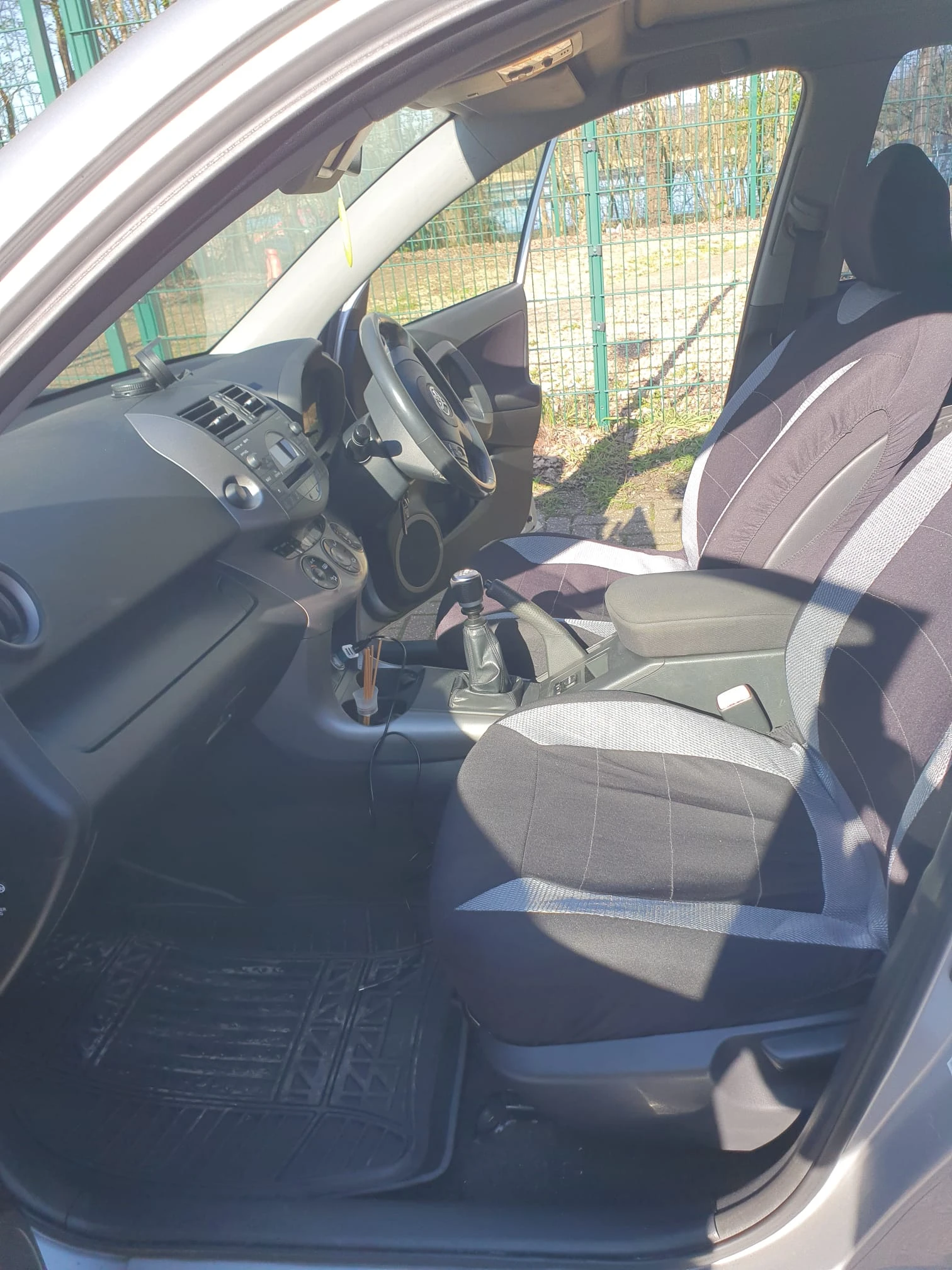 Toyota Rav4, снимка 5 - Автомобили и джипове - 53938401