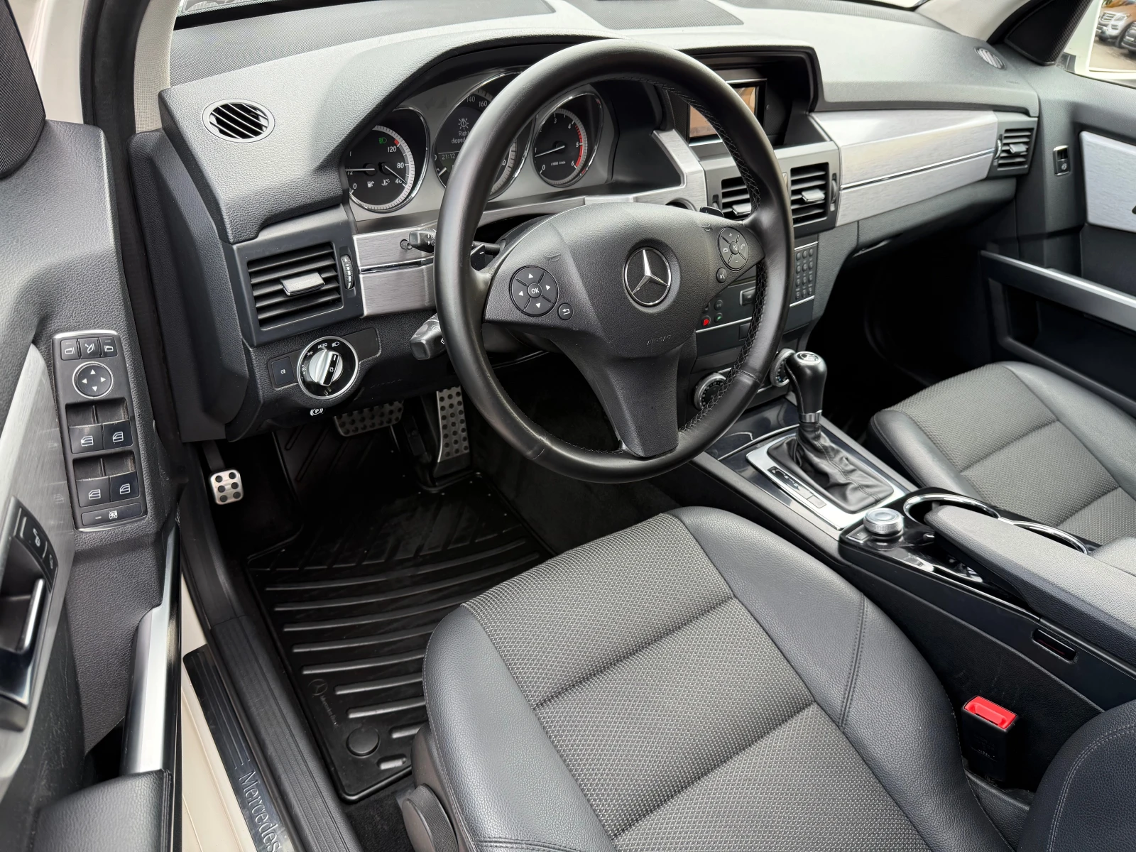 Mercedes-Benz GLK 220CDI 4-MATIC !! ТОП СЪСТОЯНИЕ !!, снимка 10 - Автомобили и джипове - 54077598