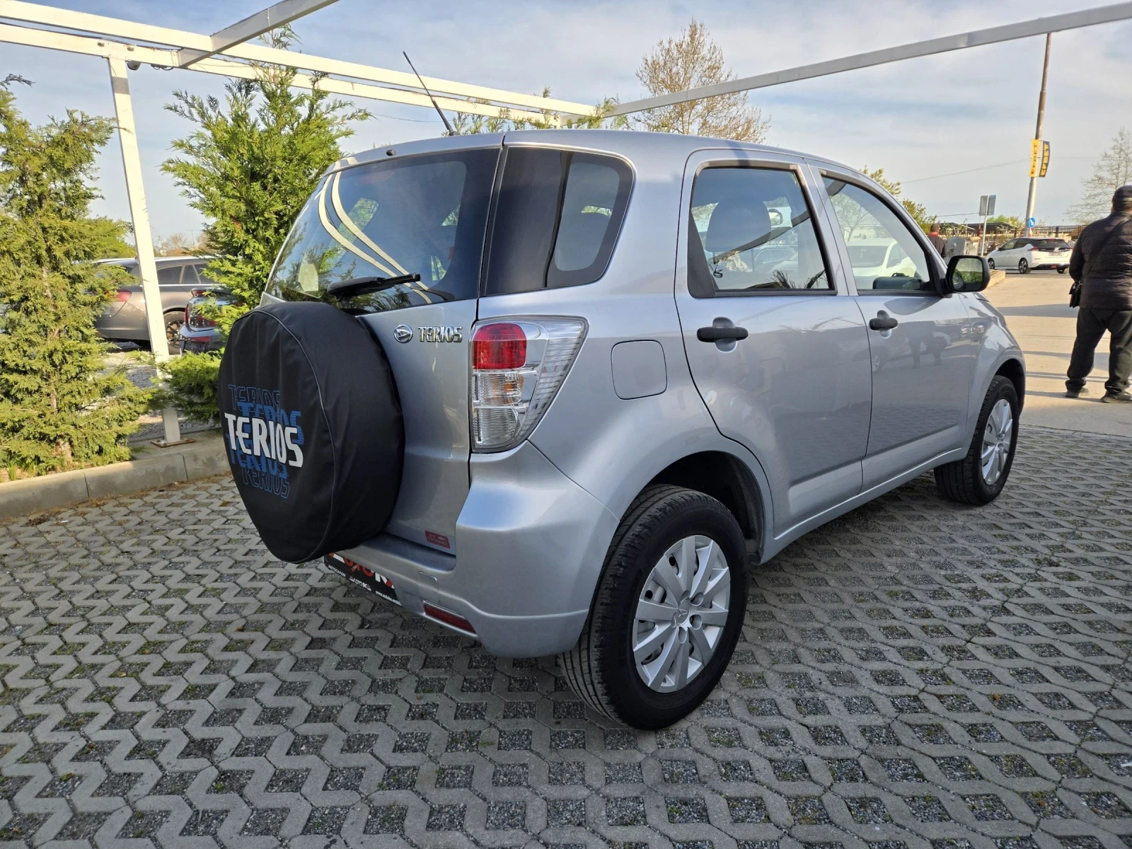 Daihatsu Terios 1.3i-86кс= 4Х4= ГАЗ* LANDI RENZO* = КЛИМАТИК, снимка 3 - Автомобили и джипове - 54283463