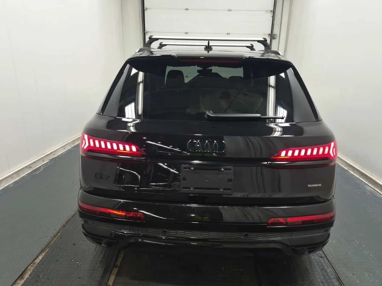 Audi Q7 ГУМИ С ДЖАНТИ  /MATRIX/360/AMBIENT, снимка 17 - Автомобили и джипове - 54582128
