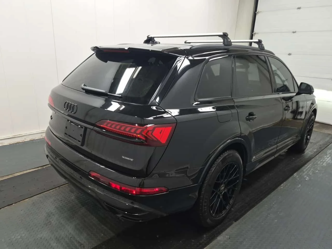 Audi Q7 ГУМИ С ДЖАНТИ  /MATRIX/360/AMBIENT, снимка 3 - Автомобили и джипове - 54582128