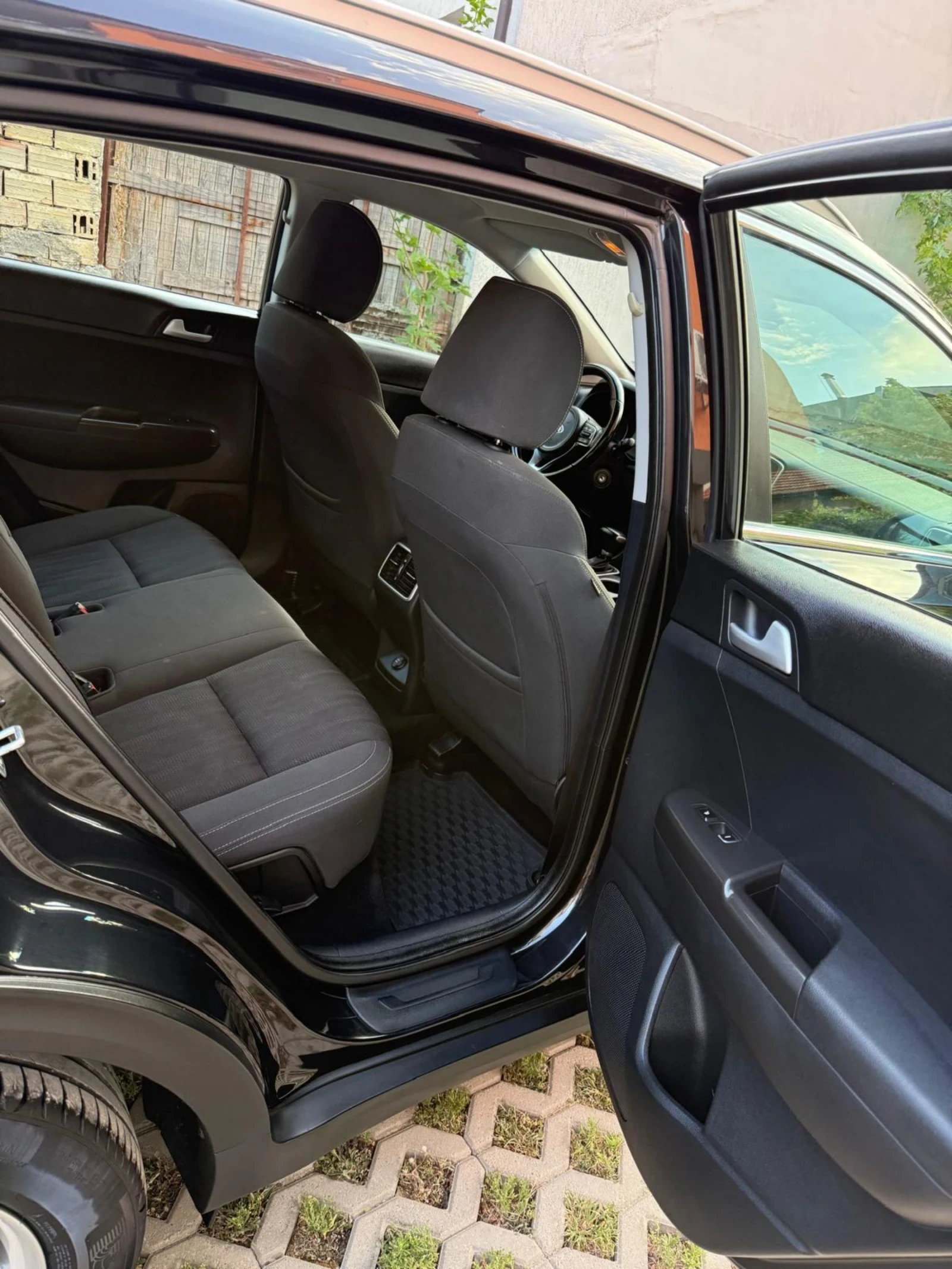 Kia Sportage Топ състояние първи собственик , снимка 5 - Автомобили и джипове - 55166393