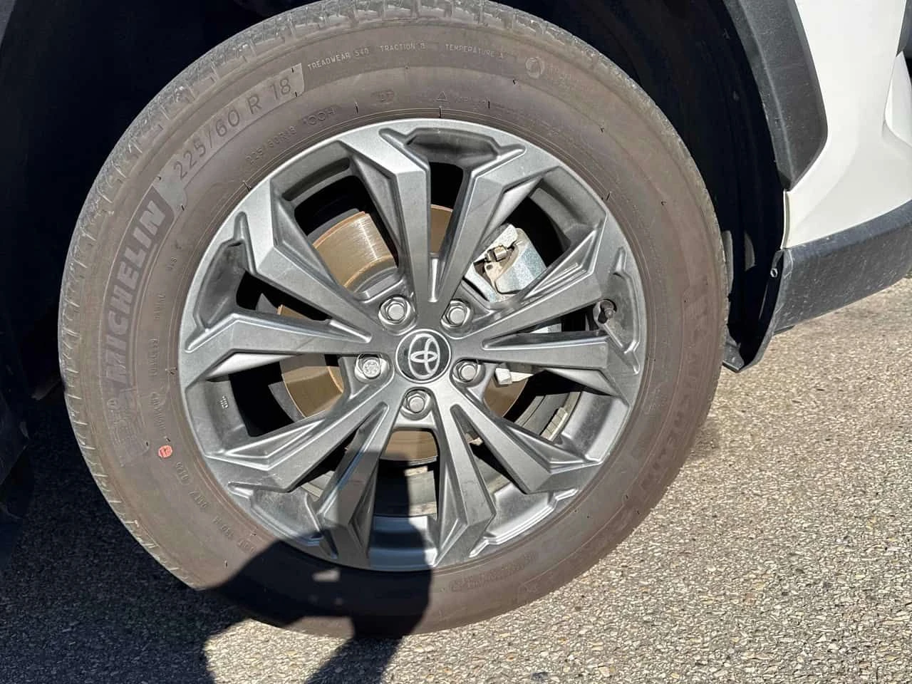 Toyota Rav4 Hybrid Limited | CARFAX | АВТОКРЕДИТ , снимка 6 - Автомобили и джипове - 55545926