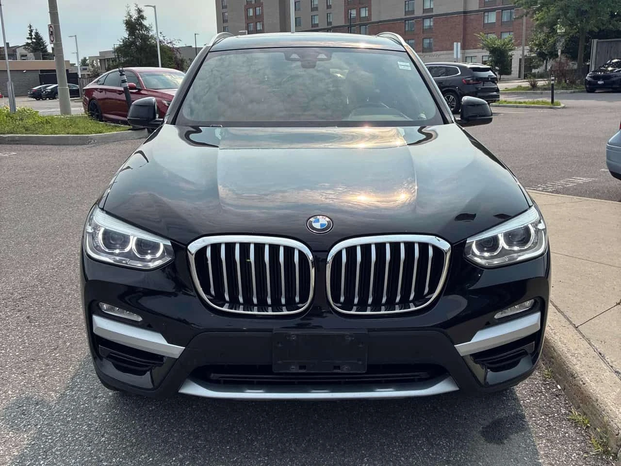 BMW X3 xDrive30i / АВТОКРЕДИТ / ПАНОРАМА / ПОДГРЕВИ , снимка 2 - Автомобили и джипове - 55626322