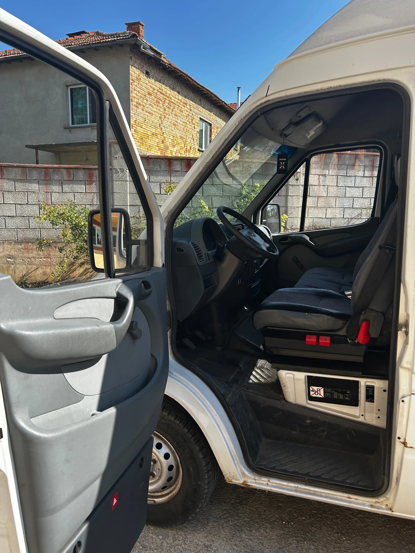 Mercedes-Benz Sprinter 211 2.2 CDi - изображение 9