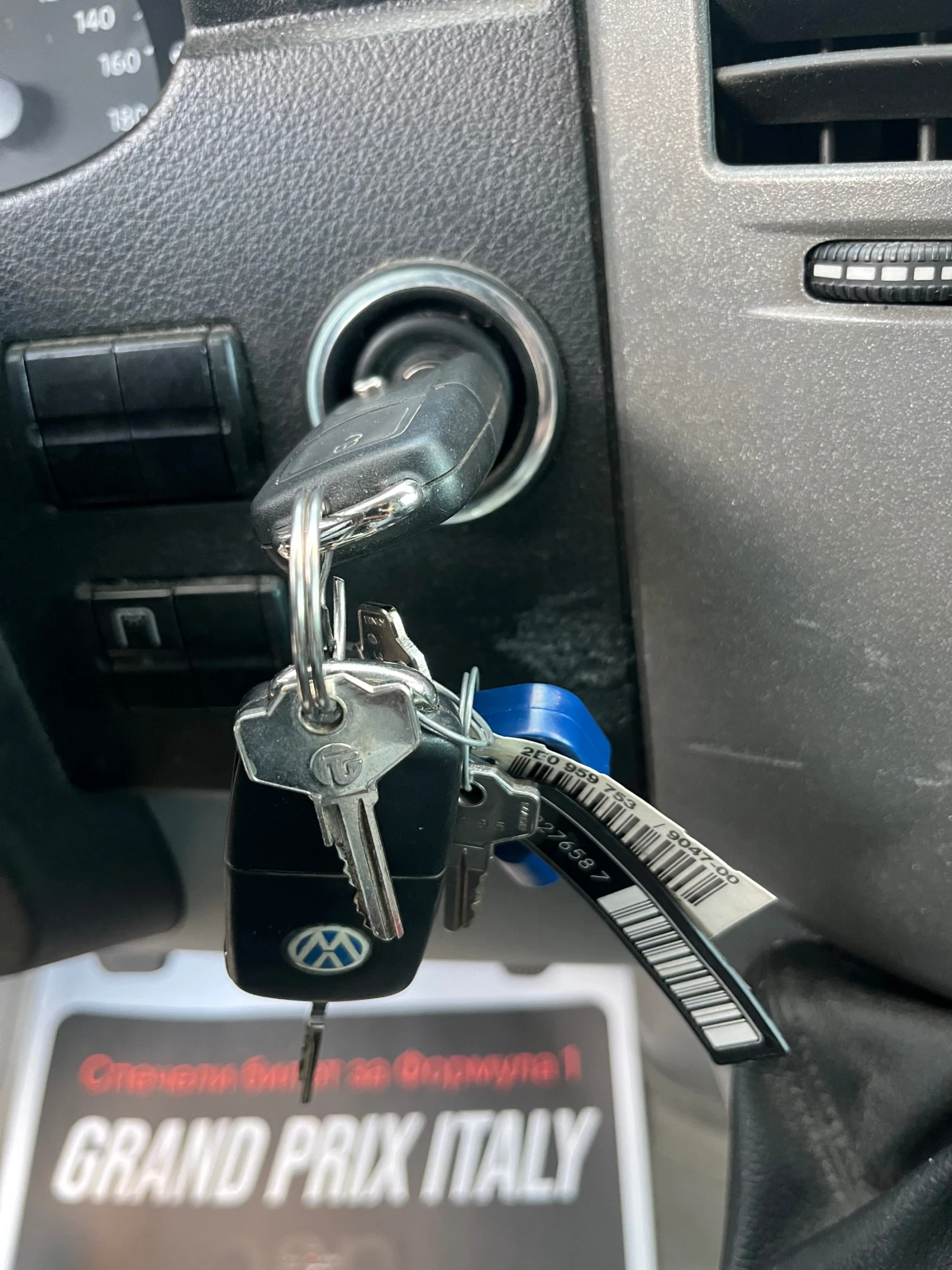 VW Crafter, снимка 9 - Бусове и автобуси - 56570357