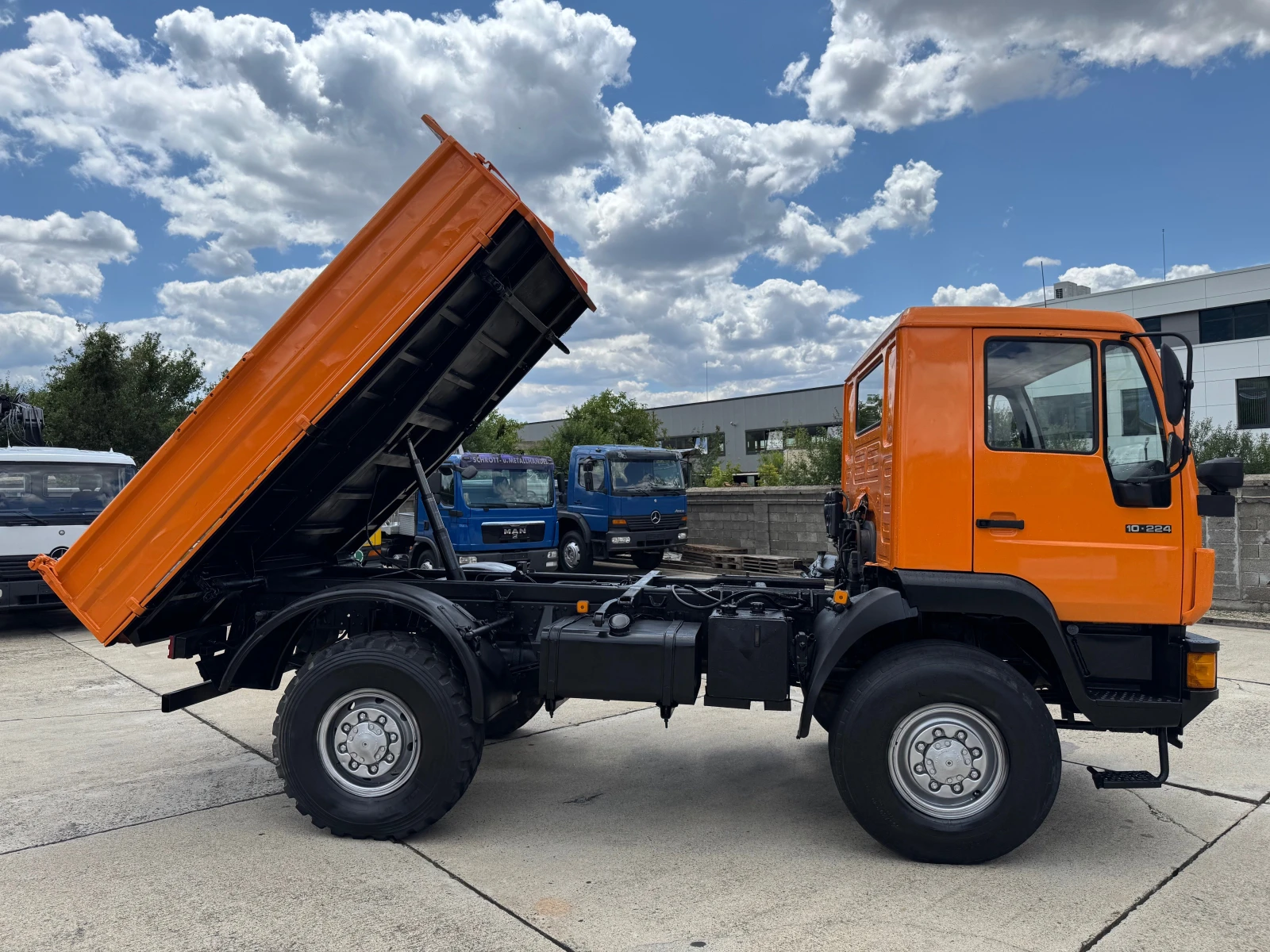 Man L 10.224 , тристранен самосвал , снимка 6 - Камиони - 55392391