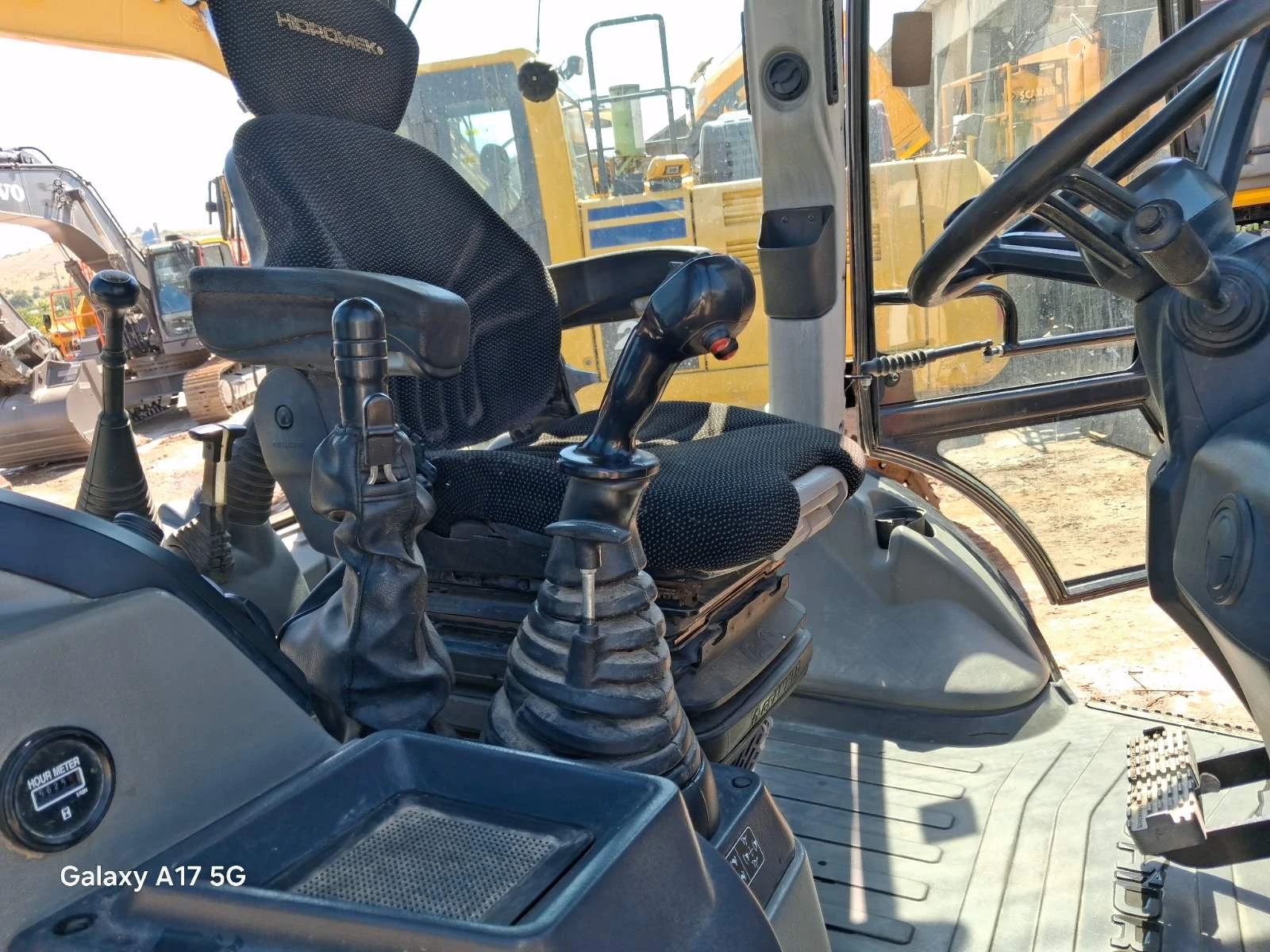 Багер Hidromek 102 B, снимка 2 - Индустриална техника - 55562228
