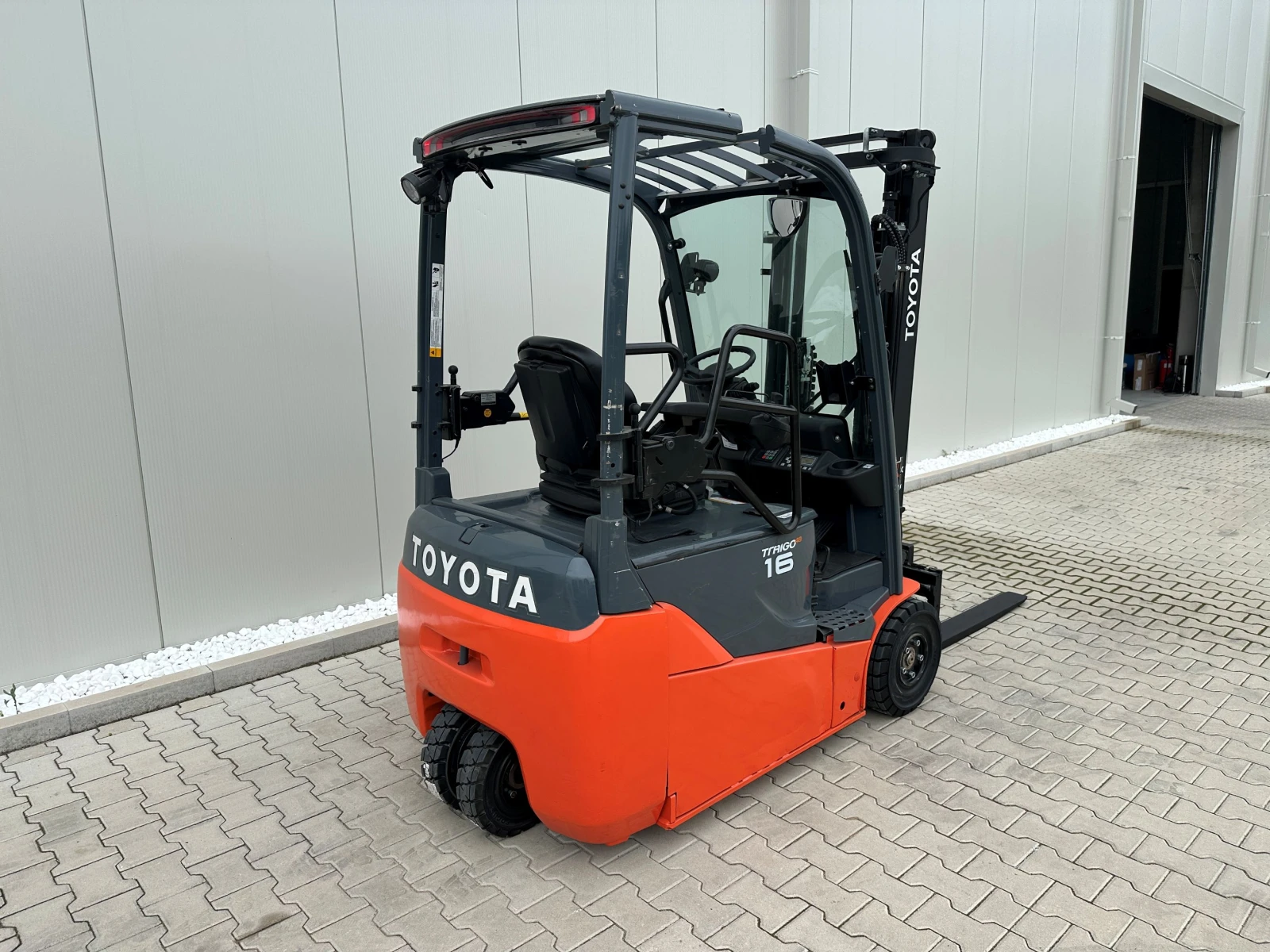 Електрокар Toyota 8FBE16T - 3300 mm, снимка 2 - Индустриална техника - 53949032