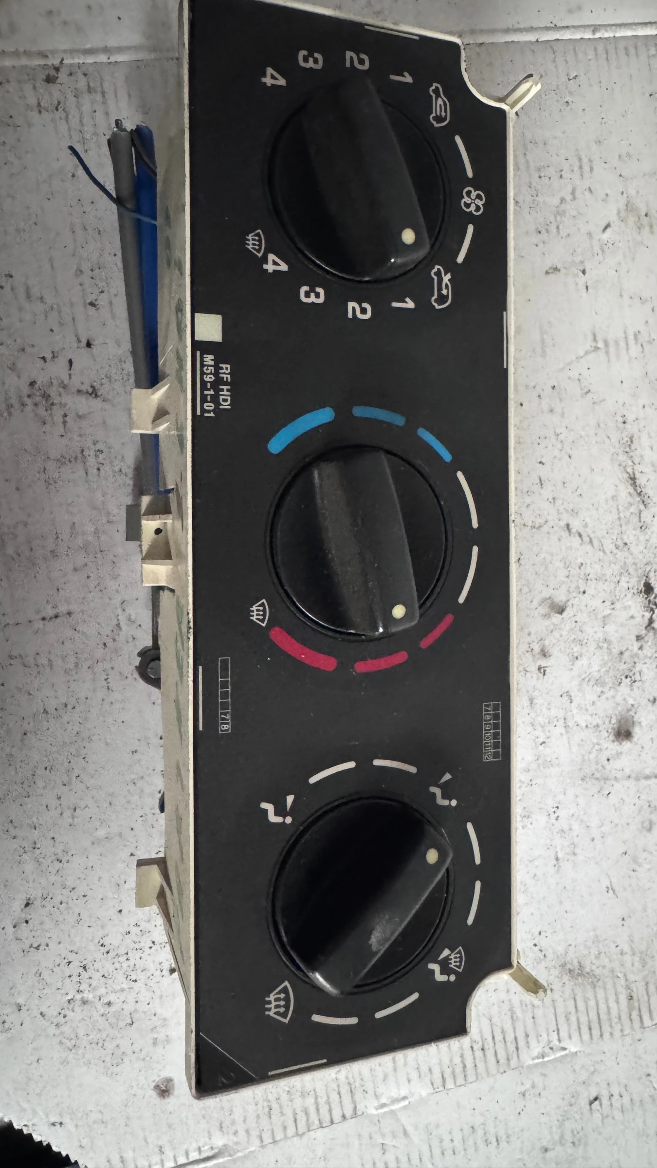   /  /   Citroen , Peugeot - 030807DA / 20070820 / M59HDI | Mobile.bg   1