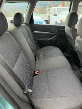 Ford Focus 1.6i Климатик РЕГИСТРИРАН , снимка 13