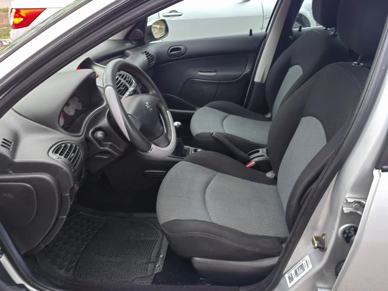 Peugeot 206 1.4 HDi, снимка 7 - Автомобили и джипове - 47971428