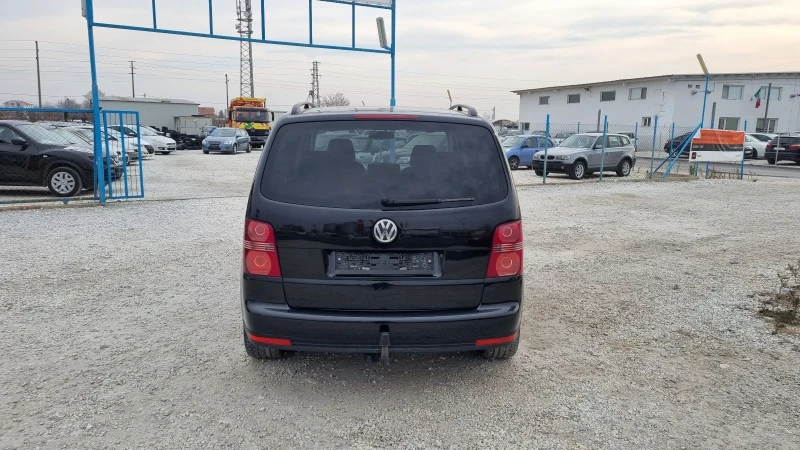 VW Touran, снимка 5 - Автомобили и джипове - 48553550