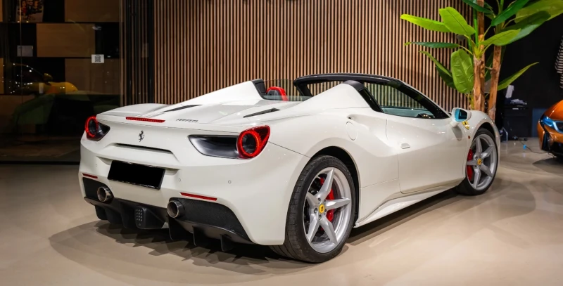 Ferrari 488 Spider 3.9 V8, снимка 4 - Автомобили и джипове - 49290688