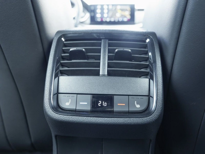 Skoda Octavia НОВ!/2.0 TDI/200HP/MATRIX/DSG/CAM/NAVI/100e, снимка 13 - Автомобили и джипове - 50196035