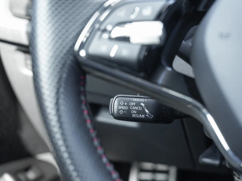 Skoda Octavia НОВ!/2.0 TDI/200HP/MATRIX/DSG/CAM/NAVI/100e, снимка 10 - Автомобили и джипове - 50196035