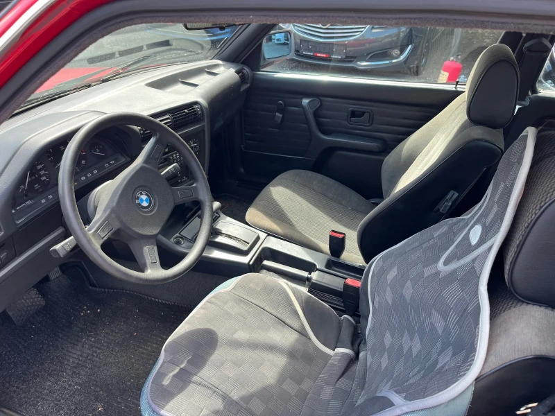 BMW 318 E 30 COUPE AUTOMAT, снимка 7 - Автомобили и джипове - 50223699