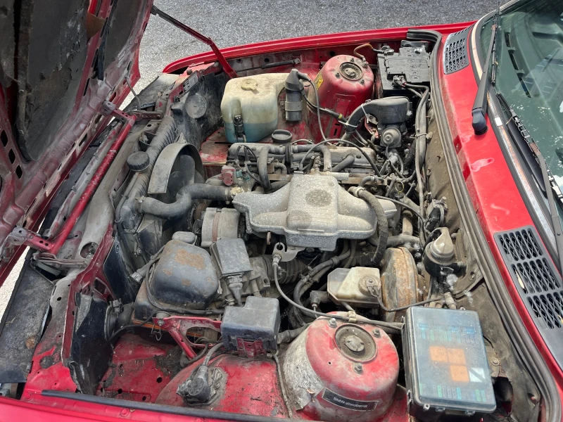 BMW 318 E 30 COUPE AUTOMAT, снимка 8 - Автомобили и джипове - 50223699