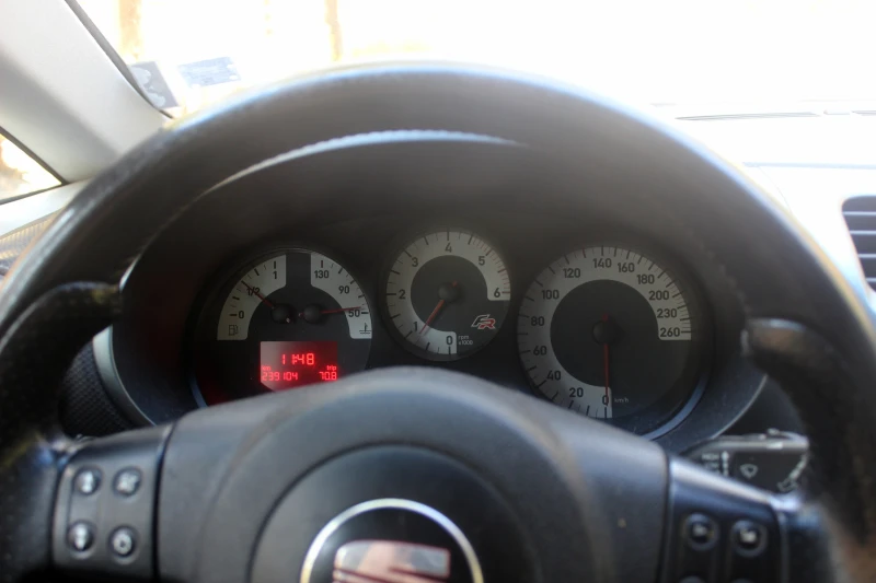 Seat Leon 2.0 TDI 170к.с., снимка 7 - Автомобили и джипове - 52581019