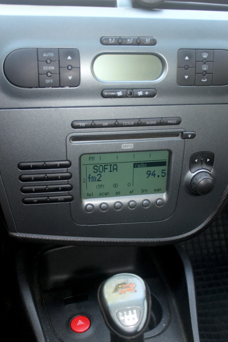 Seat Leon 2.0 TDI 170к.с., снимка 8 - Автомобили и джипове - 52581019