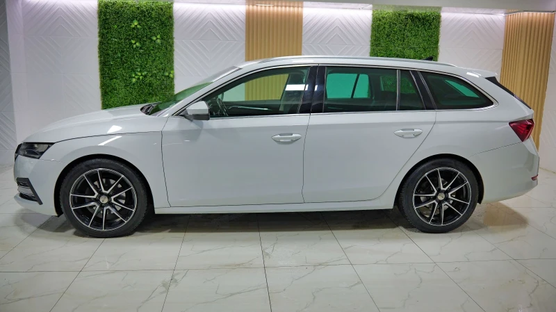 Skoda Octavia * 2.0tdi* Full led* istronic* Lane assist* , снимка 14 - Автомобили и джипове - 52588082