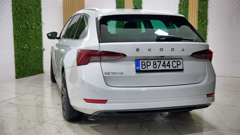 Skoda Octavia * 2.0tdi* Full led* istronic* Lane assist* , снимка 7 - Автомобили и джипове - 52588082