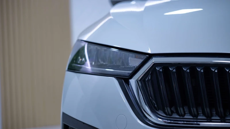 Skoda Octavia * 2.0tdi* Full led* istronic* Lane assist* , снимка 10 - Автомобили и джипове - 52588082
