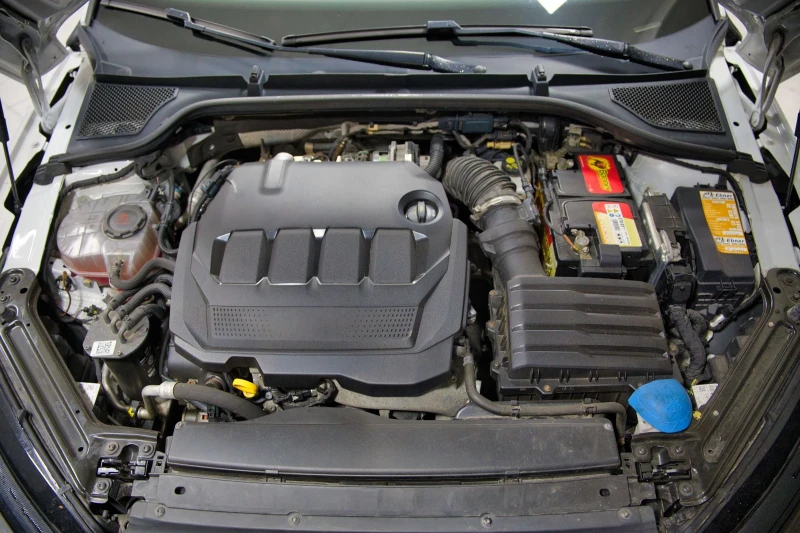 Skoda Octavia * 2.0tdi* Full led* istronic* Lane assist* , снимка 2 - Автомобили и джипове - 52588082