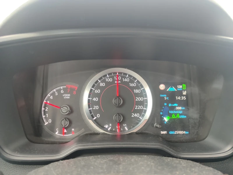 Toyota Corolla 1.6, снимка 11 - Автомобили и джипове - 52677625