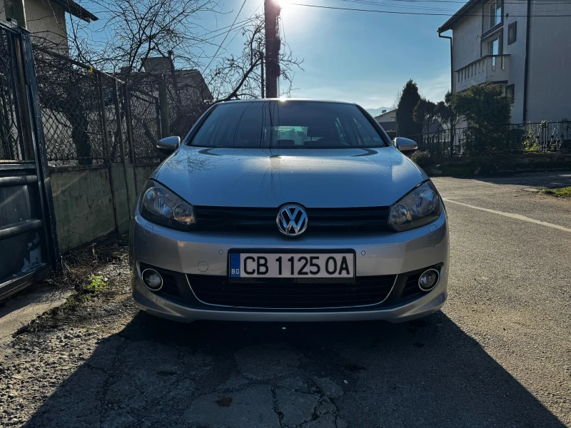 VW Golf 1.6 tdi, снимка 2 - Автомобили и джипове - 52732404