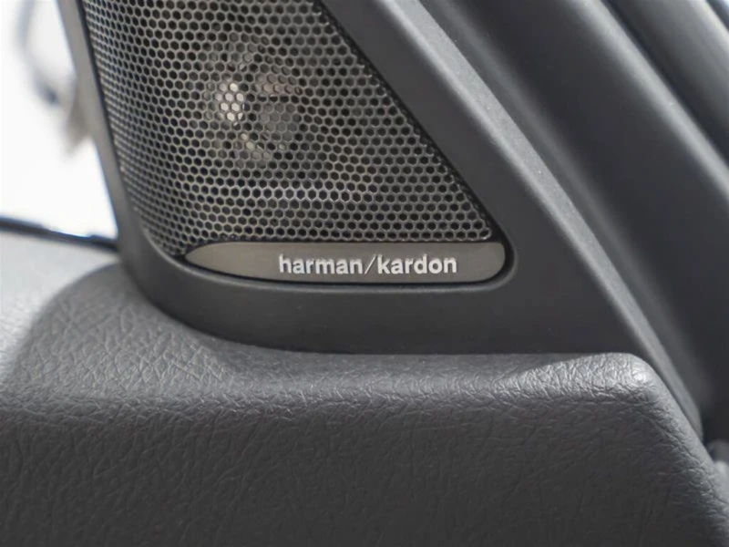 BMW 340 * 340i xDrive Premium Package Essential 6 Speed * , снимка 13 - Автомобили и джипове - 52815839