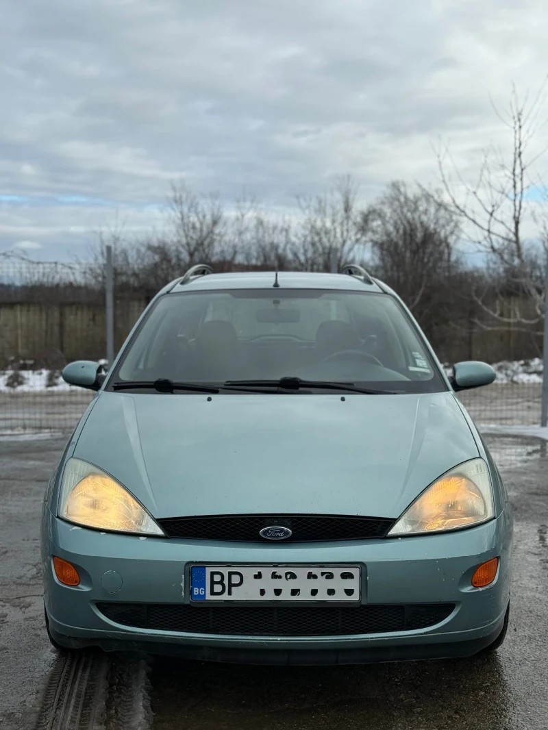Ford Focus 1.6i Климатик РЕГИСТРИРАН , снимка 2 - Автомобили и джипове - 53240208
