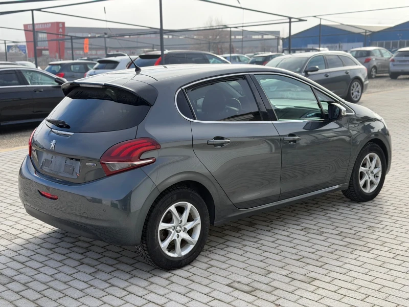 Peugeot 208 1.6d/100hp/NAVI/Service book/ , снимка 6 - Автомобили и джипове - 53275861