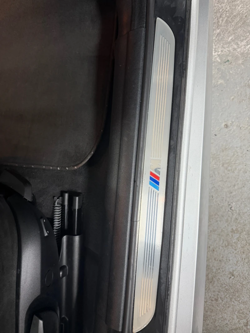 BMW 325 М-пакет , Aвтоматик , Швейцария , снимка 12 - Автомобили и джипове - 53307966