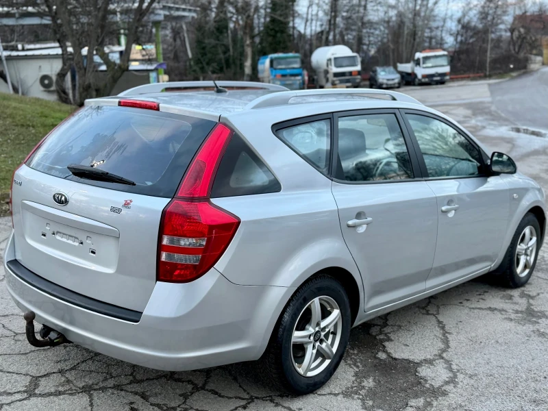 Kia Ceed, снимка 4 - Автомобили и джипове - 53323319