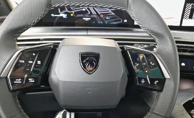 Peugeot 3008 213HP/GT/360/KLESS/ACC/AMBI/605z, снимка 9 - Автомобили и джипове - 55293375