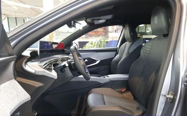 Peugeot 3008 213HP/GT/360/KLESS/ACC/AMBI/605z, снимка 10 - Автомобили и джипове - 55293375