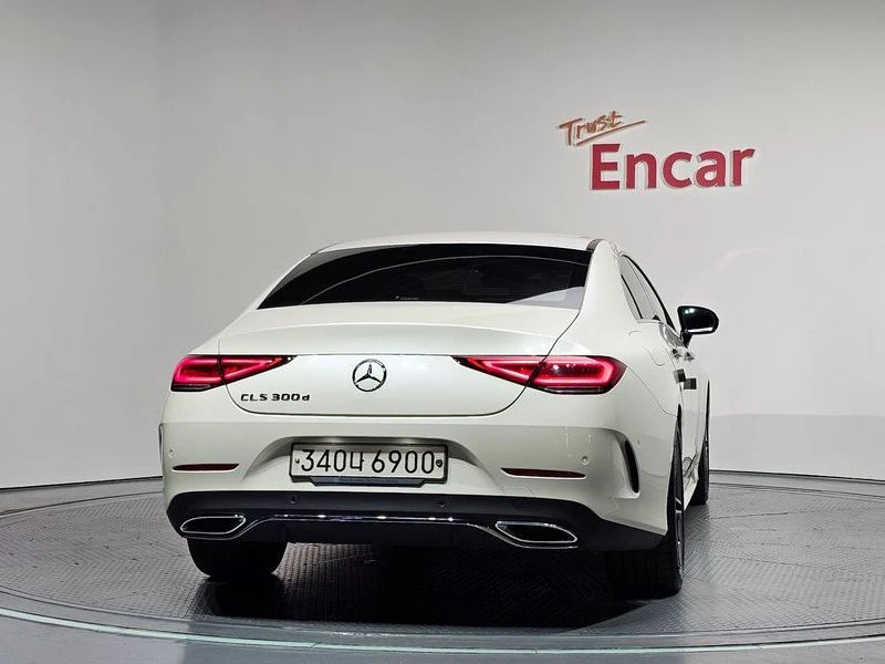 Mercedes-Benz CLS 300 * CLS* 300D* AMG* LINE* , снимка 4 - Автомобили и джипове - 55663904