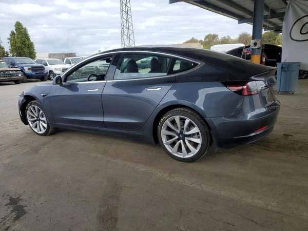 Tesla Model 3 | Mobile.bg � ����������� 3