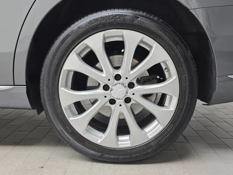 Mercedes-Benz E 300 4MATIC - САМО 30% АВАНС, снимка 5 - Автомобили и джипове - 56266487