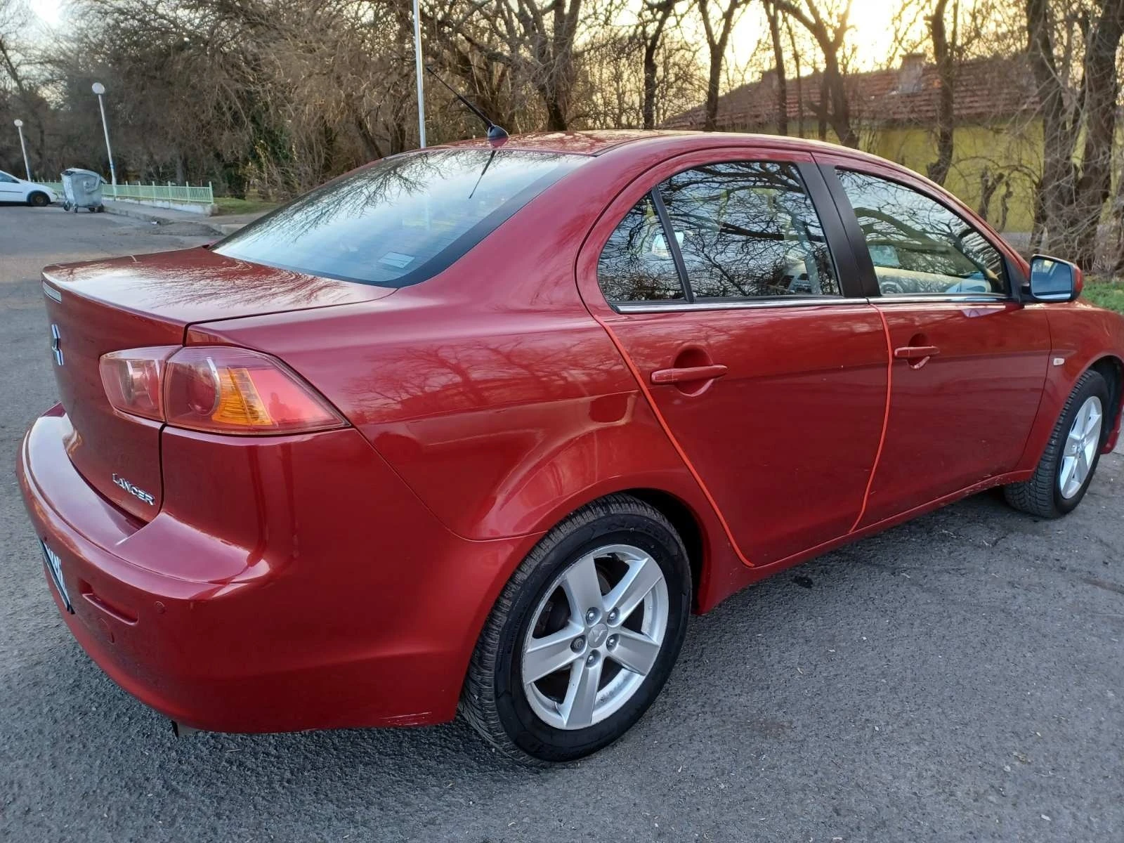 Mitsubishi Lancer 1.8i Petrol/LPG CVT 143 кс - изображение 6