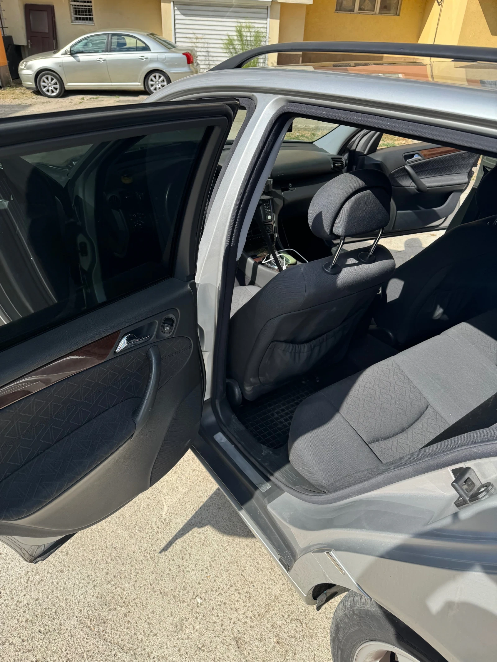 Mercedes-Benz C 240  - изображение 9