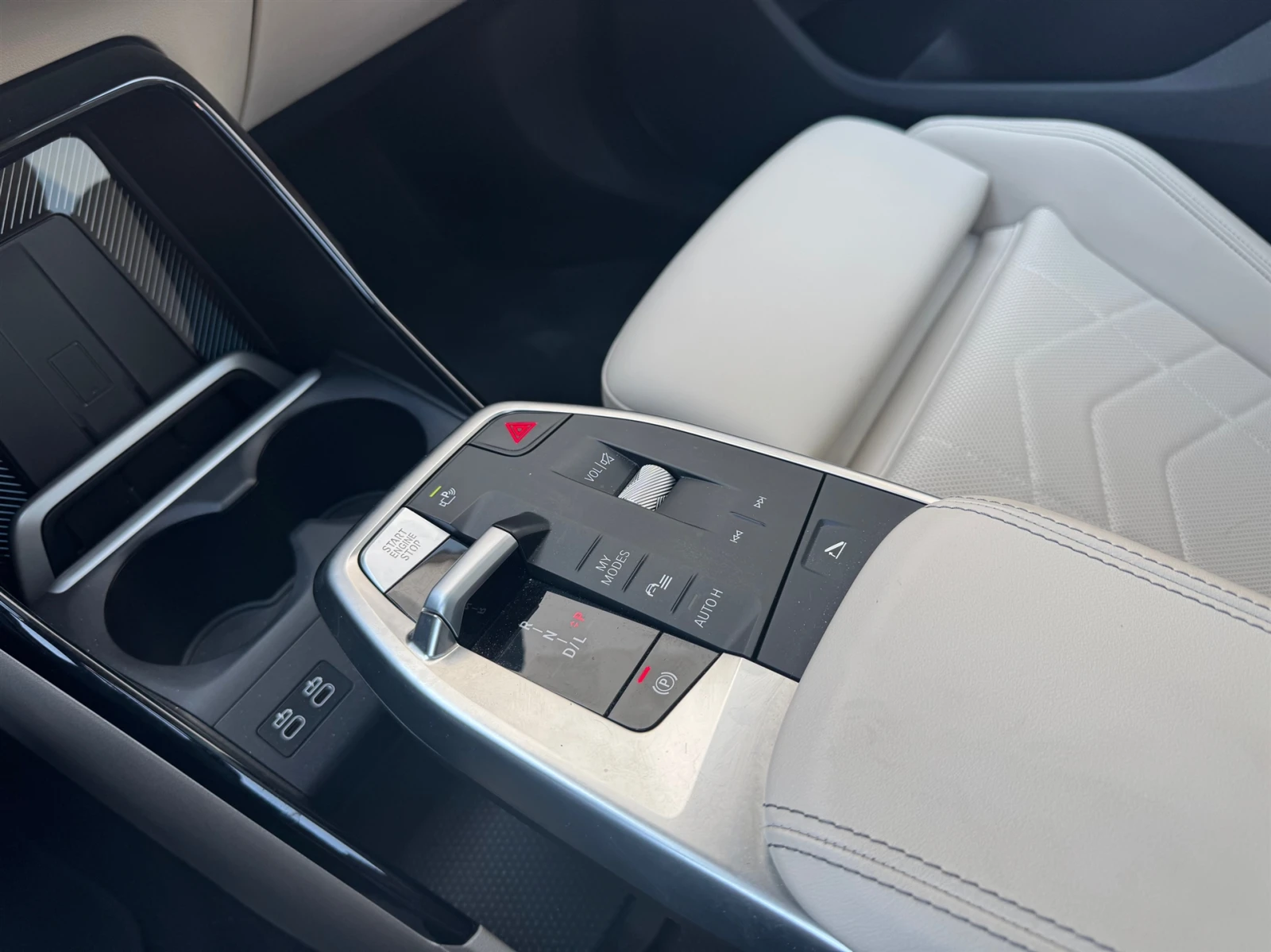 BMW 225 xDrive   | Mobile.bg   12