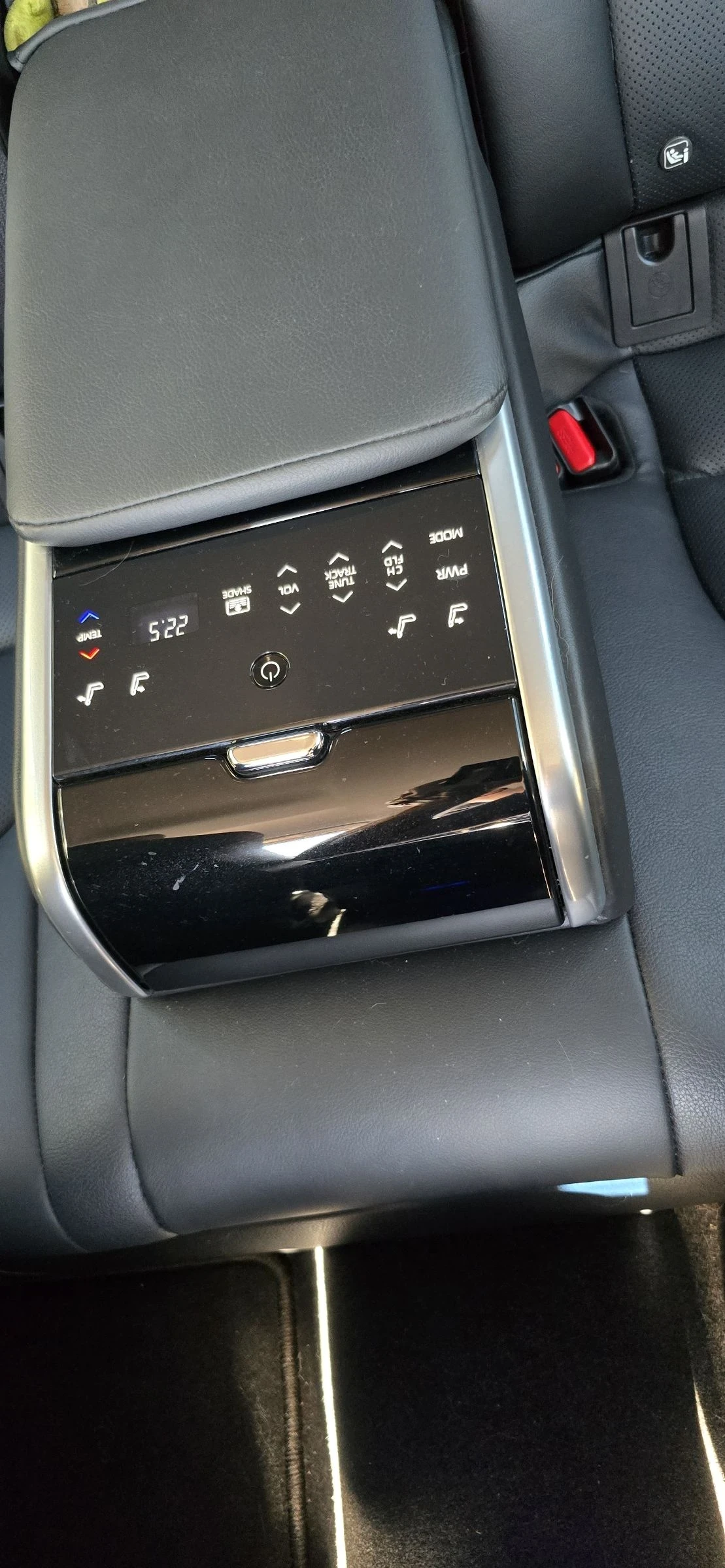 Toyota Camry Luxury Hybrid 2.5 - изображение 9