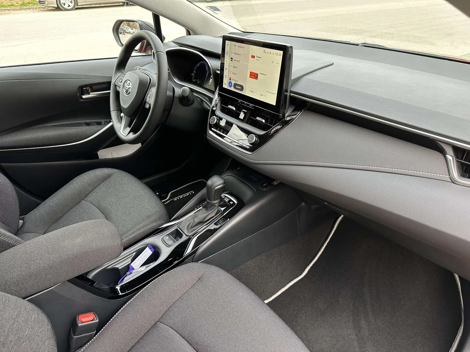 Toyota Corolla 1.8 HEV Executive Plus | Mobile.bg   12