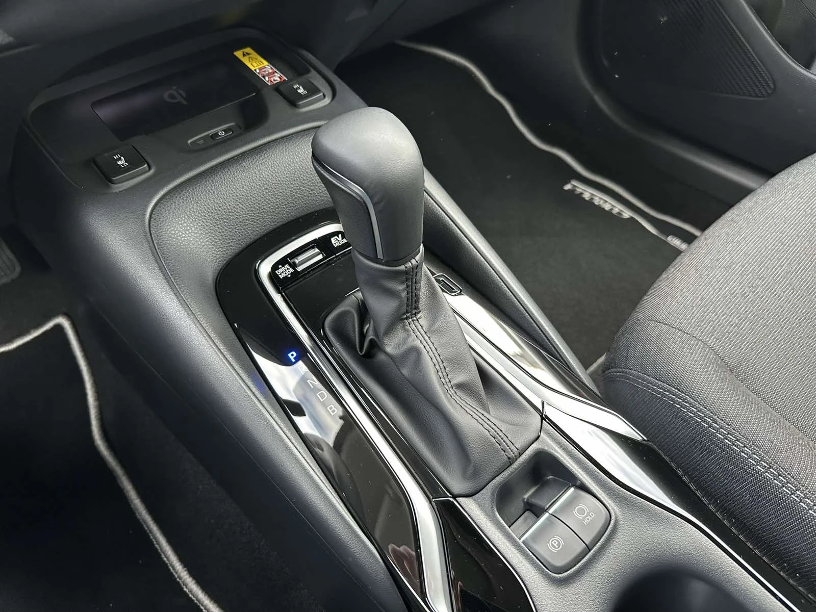 Toyota Corolla 1.8 HEV Executive Plus | Mobile.bg   14