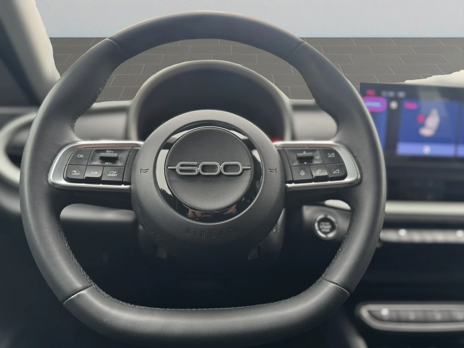 Fiat 600 BUILDYOUROWN 1.2 74 KW 110 hp FWD MHEV 6DCT - изображение 9